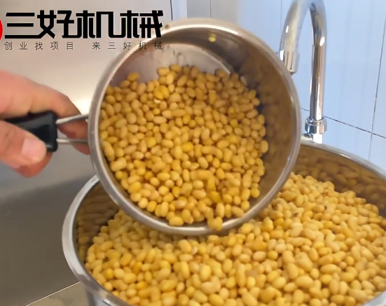 豆腐機(jī)磨漿