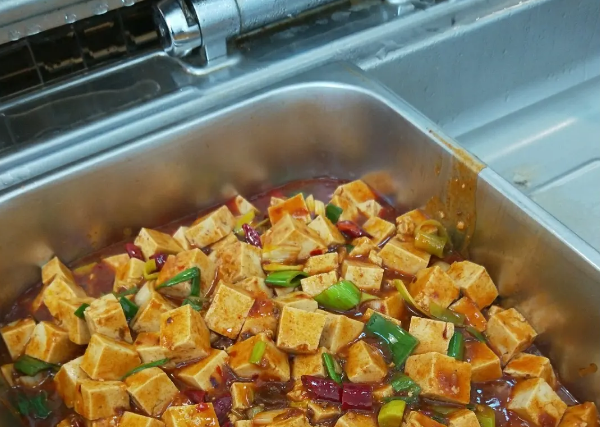 食堂吃豆腐 食堂吃豆腐