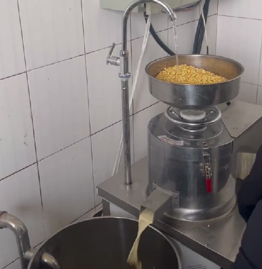 試機生產豆腐 試機生產豆腐