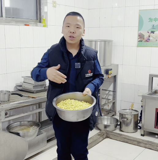 怎么用豆腐機磨黃豆